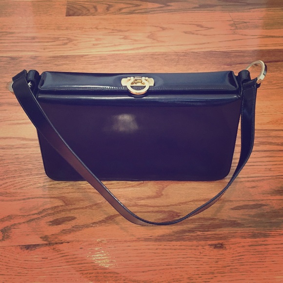 Salvatore Ferragamo Handbags - Salvatore Ferragamo Salvatore Ferragamo Handbags - Salvatore Ferragamo